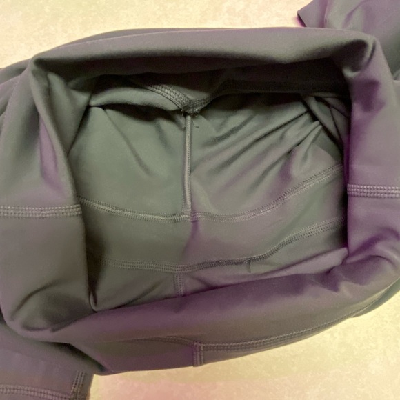 Tim You Collapse scrunch booty Capri leggings - Picture 3 of 4